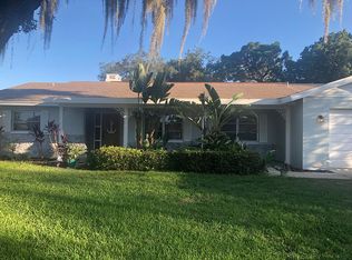 1607 Mexico Ave, Tarpon Springs, FL 34689