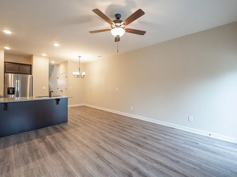 4409 Chusto Dr — Photo 9