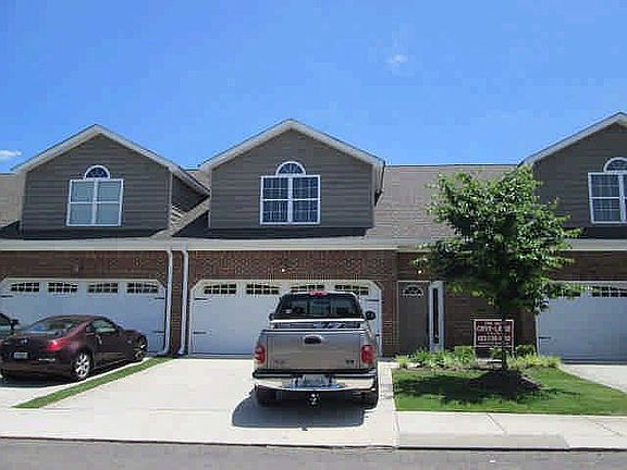 2nd image of 6846 Village Lake Cir