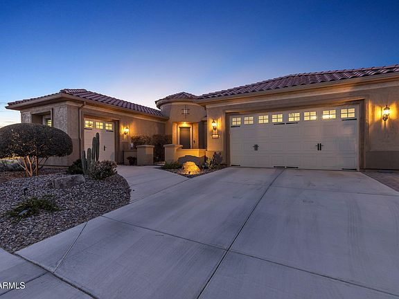 3rd image of 4572 N BALBOA Drive