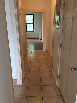 Rented by Metropolis International Realty Inc. | media 61