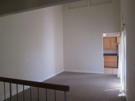 5th image of 2135 E Valley Pkwy Unit 73