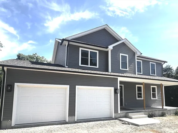 52 Bromont St, Chicopee, MA 01020