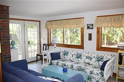 3rd image of 54 Elliott Drive