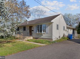 52 5th Ave, Maple Shade, NJ 08052