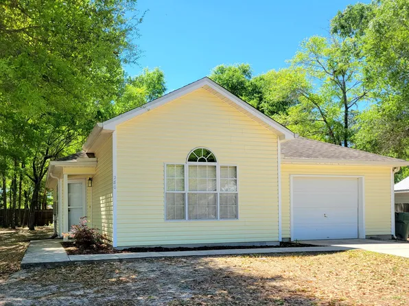 280 Timber Wind Dr, Defuniak Springs, FL 32433