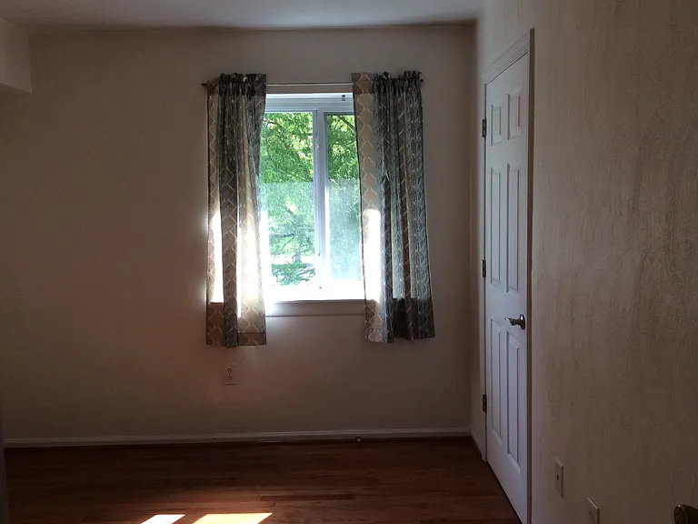 1780 Liberty Ln #C35 — Photo 3