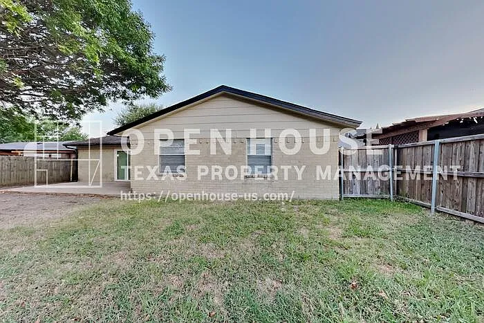 1558 Town Bluff Dr — Photo 16