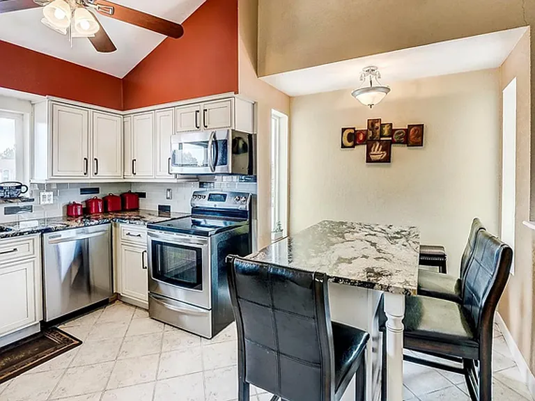504 S Laredo Cir #1 — Photo 52