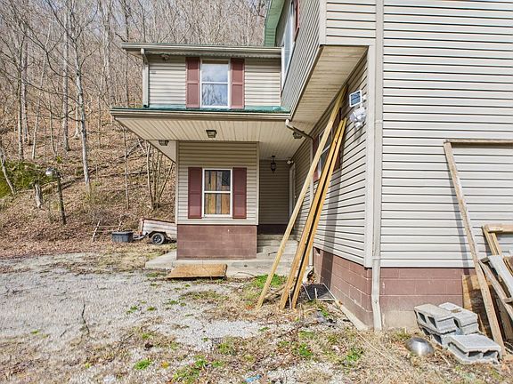 2nd image of 323 Upper Silver Creek Rd