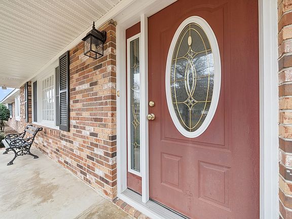 4th image of 108 Sitton Ave