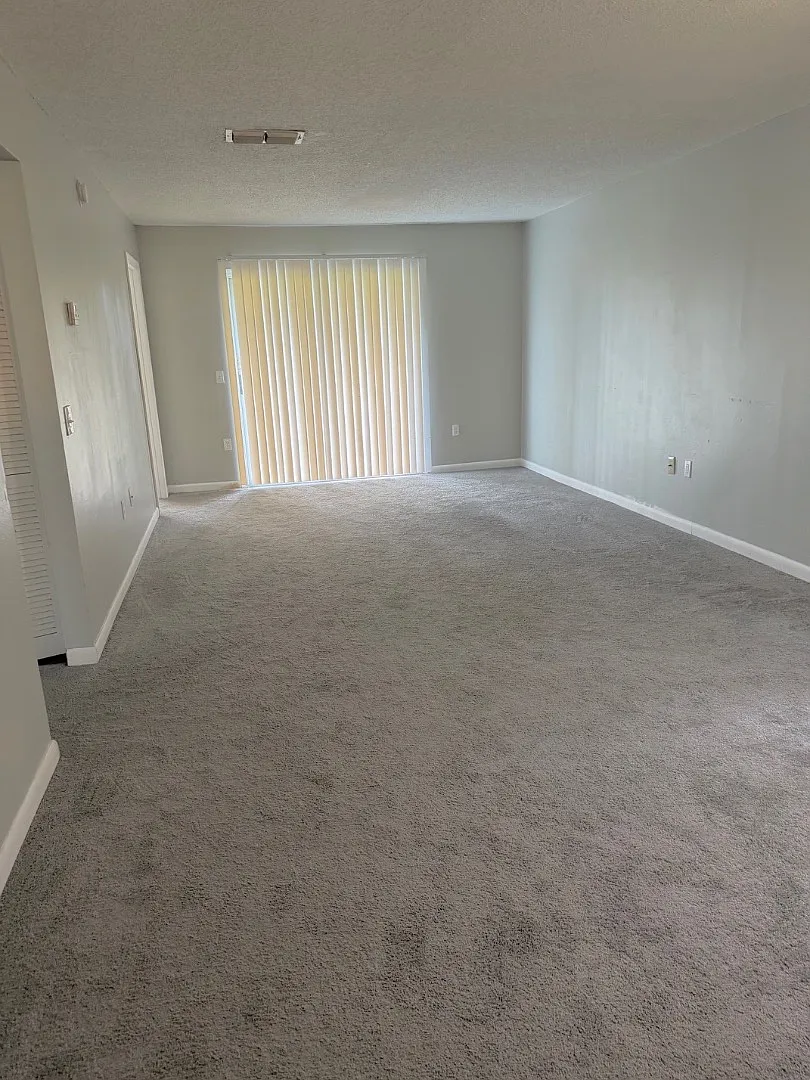 101-107 Cory Ln — Photo 2