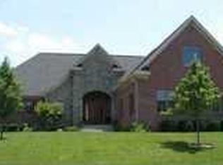 3121 Waters Edge Trl, Greenwood, IN 46143