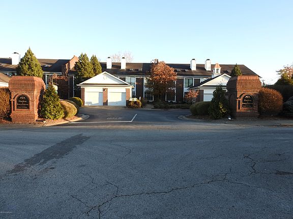 3rd image of 1273 Parkway Gardens Ct APT 207