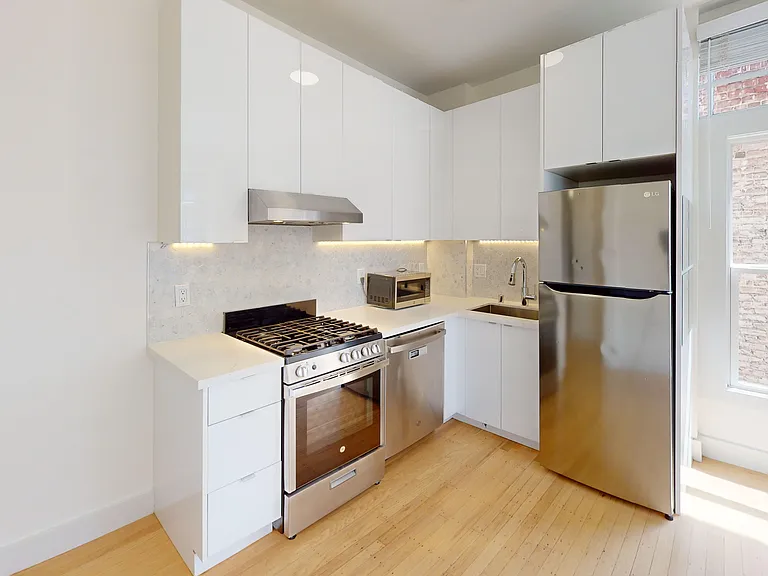 865 Sutter St #508 — Photo 1