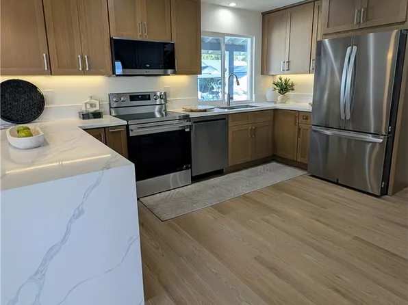 1853 Hillary Ct, Simi Valley, CA 93065