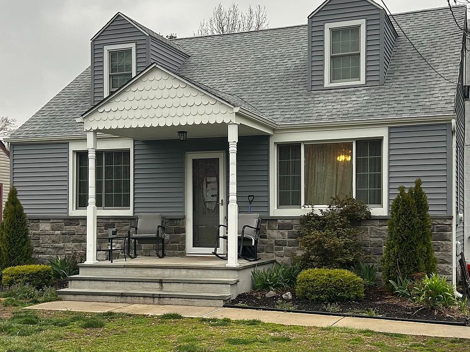 1st image of 21 Stanton Ave