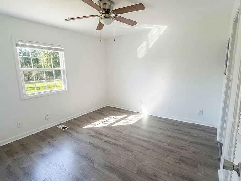 312 Beech St #1 — Photo 4