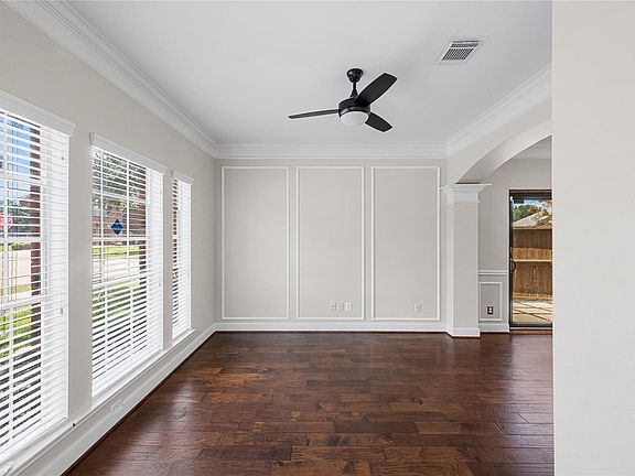 5th image of 19134 Mockingbird Valley Dr