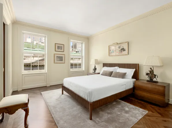 969 5th Avenue image 11 of 14