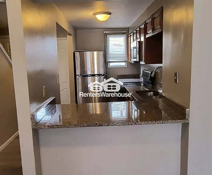1611 Glenwood Ave #1 — Photo 4