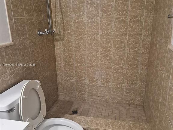 5th image of 7115 SW 111th Pl