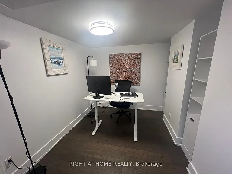 200 Bloor St W #1604 — Photo 23