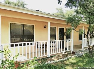 1011 Sherwood Dr, Canyon Lake, TX 78133