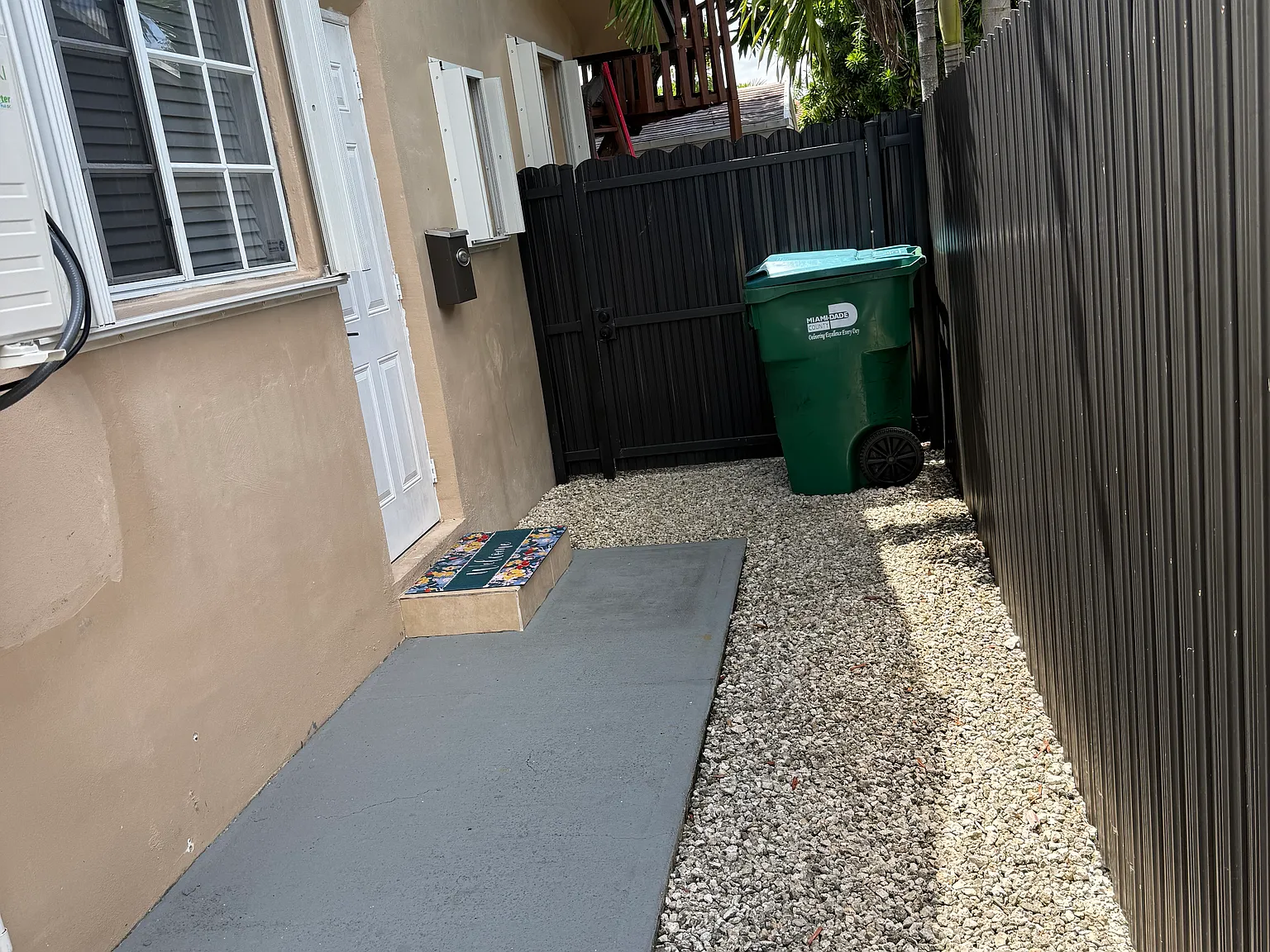 9970 SW 20th St — Photo 2