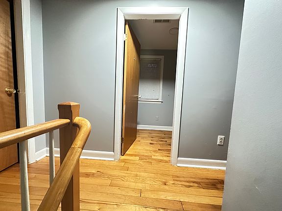 5th image of 185 Columbia Ave