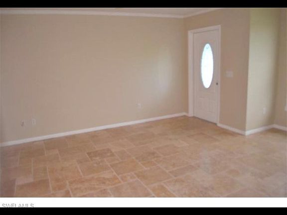 2nd image of 1013 NE 15th Pl