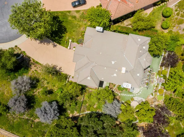 387 Baybrook Ct, Ventura, CA 93009