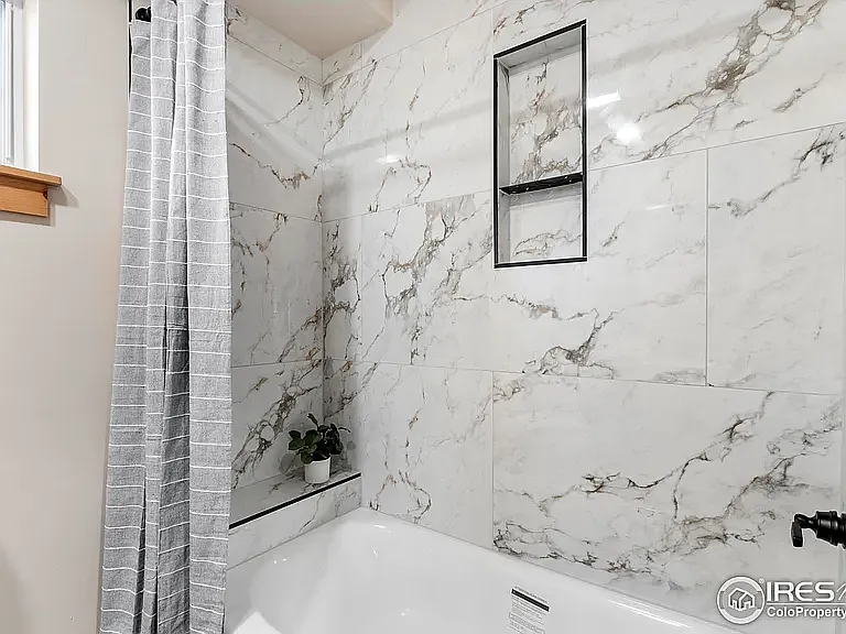 1074 Caddo Rd — Photo 12