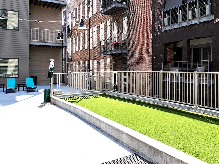 1501 Jackson — Photo 30