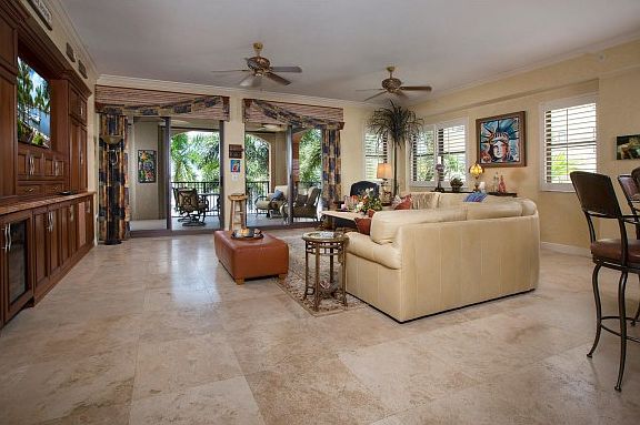 5th image of 720 Collier Blvd Unit 305