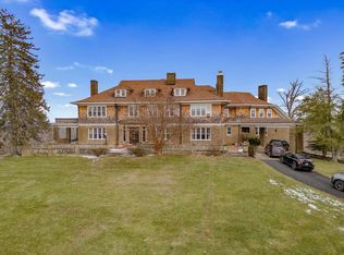 1860 McCoy Rd, Huntington, WV 25701