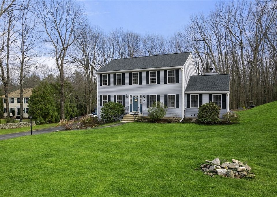 1st image of 16 Brooke Haven Dr