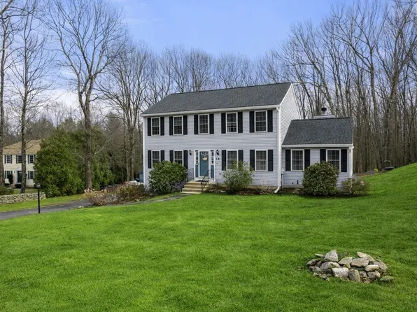 16 Brooke Haven Dr, Rutland, MA 01543