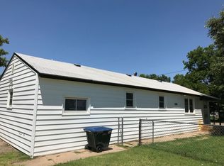 1506 W McArtor Rd, Dodge City, KS 67801