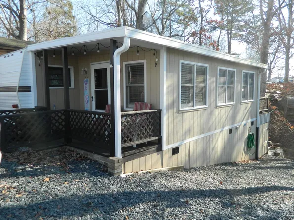 131 Pier Ave, New London, NC 28127