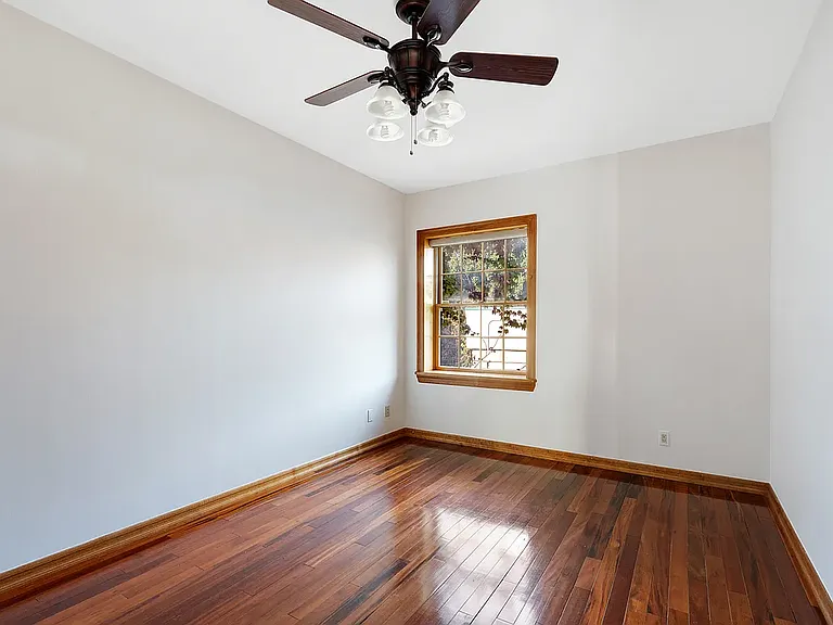 22 Dikeman St #2C — Photo 4