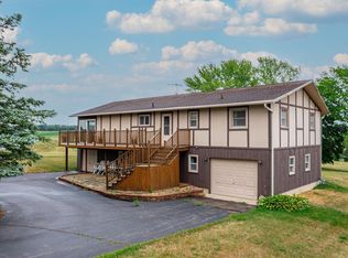 1722 Baintree Rd, Davis, IL 61019