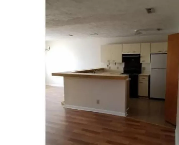 6748 Willowbrook Dr #6 — Photo 1