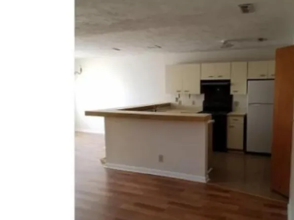 6748 Willowbrook Dr APT 6, Fayetteville, NC 28314