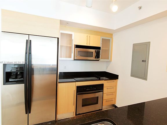 3rd image of 335 S Biscayne Blvd APT 3903