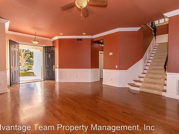 5th image of 5052 Greenwillow Ln