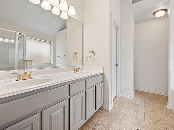 5th image of 4559 Summerbrook Cir