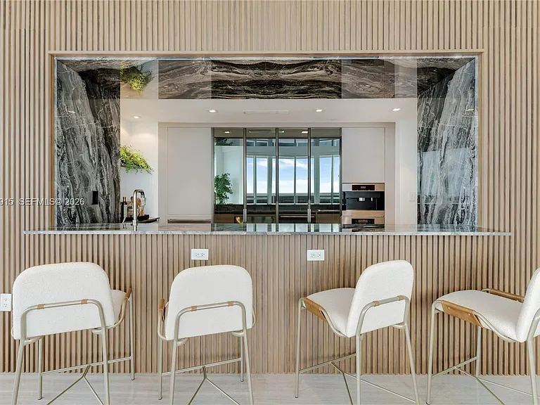18201 E Collins Ave #TS1 — Photo 21