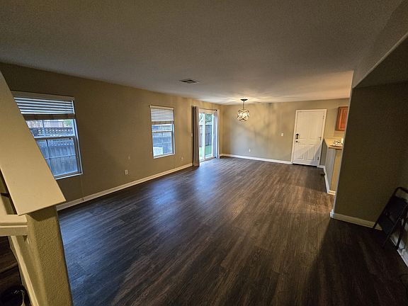 2nd image of 2761 Whitney Dr