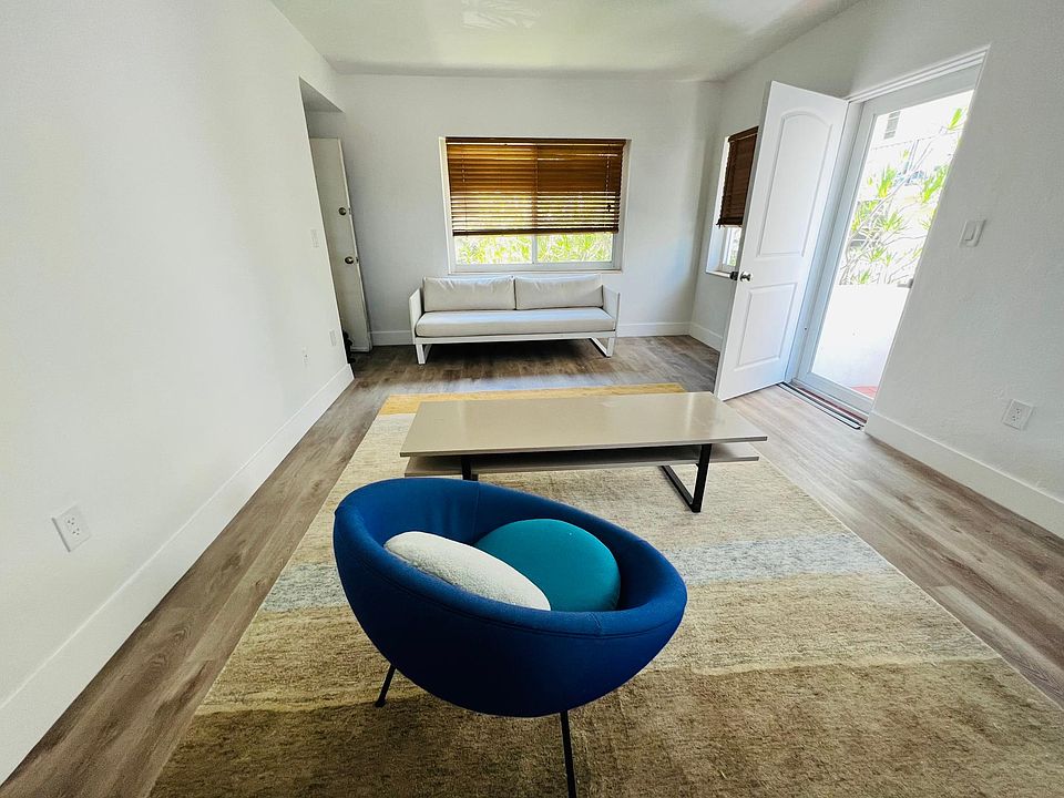 1st image of 6943 Bay Dr #3-A